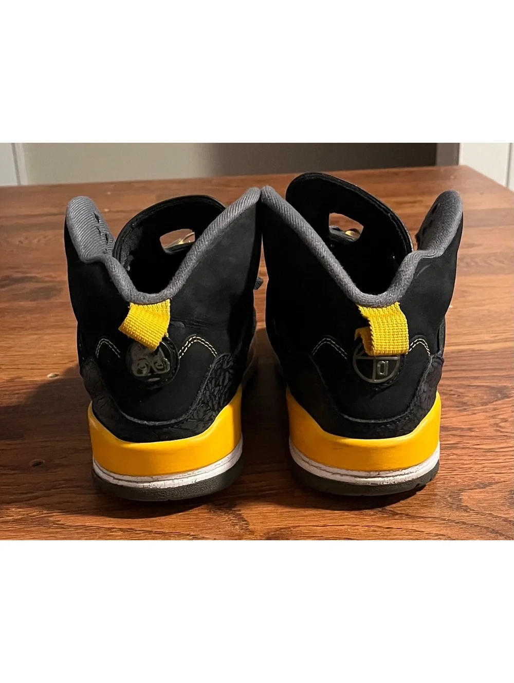 Jordan Spizike Black University Gold Sneakers Size 9